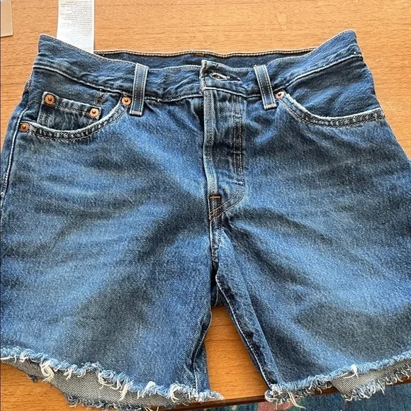 501 Levi's Cut Off Denim Blue Women's Shorts Size 25 - Picture 1 of 5